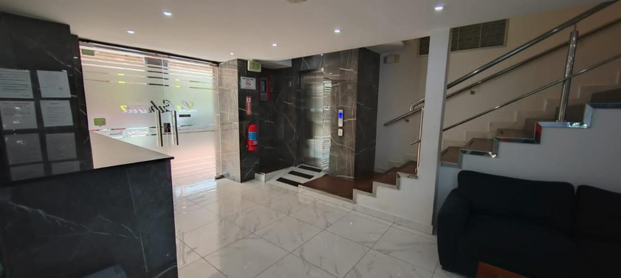 La Cubana Hotel & Suites Colon Exterior photo